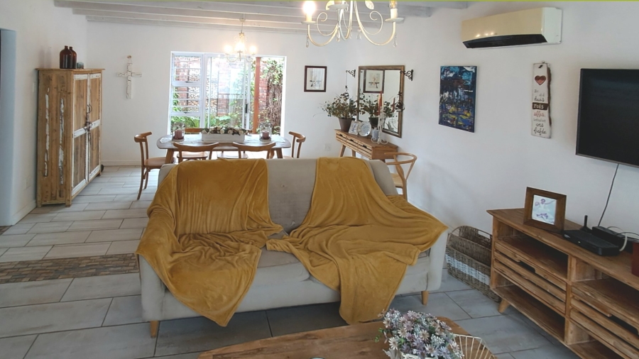 4 Bedroom Property for Sale in Seaview Eastern Cape